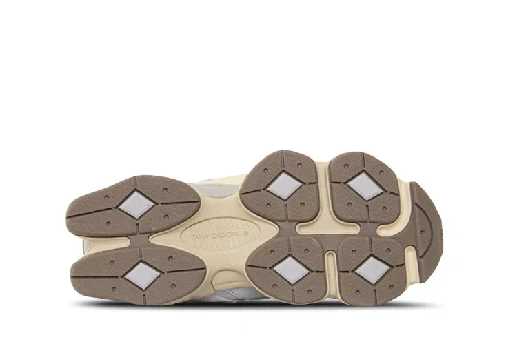 New Balance 9060 Pearl Grey Linen